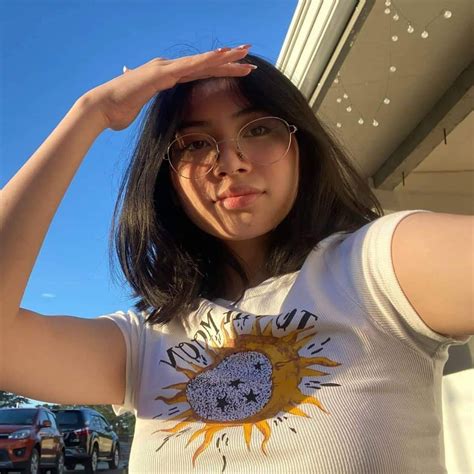 avril llanes nude|Avril Llanes Pinay Porn Photos .